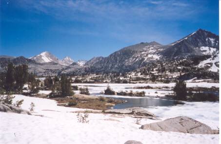 General view north on the way to Seldon Pass.